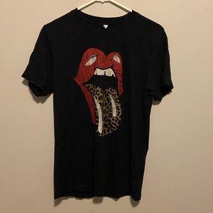 Size M, Graphic Tee